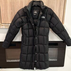 North Face Women’s Long Quilted Puffer Jacket with Hood (Knee Length)